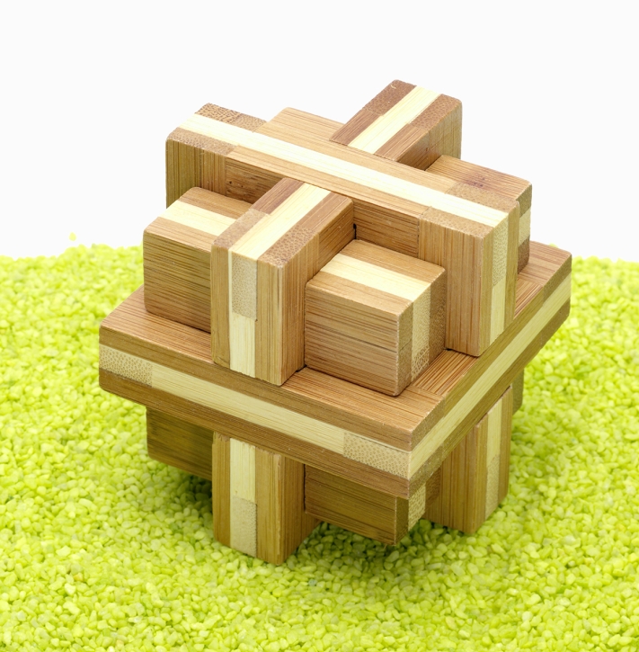 3D IQ Test Bambus Puzzle Doppelkreuz 9 x 8,5 x 9 cm