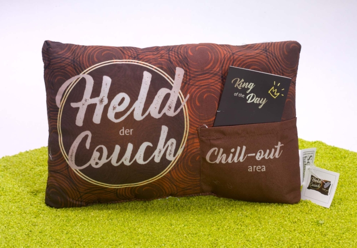 Geschenk-Kissen mit Karte Held der Couch