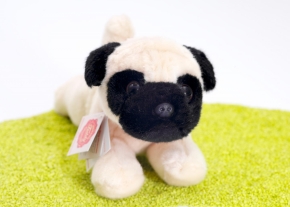 Teddy Hermann Plüschhund Mops Liegend 21 Cm – Kuscheltier Aus Weichem Plüsch, Für Kinder Ab 0 Jahren